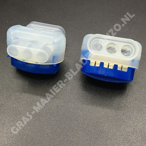 Boudary wire connectors for robot mowers